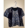 Image 4 : Ladies Fashion Apparel Size M-L w/ Size 8 Gold Sandels 