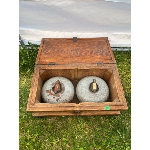 Antique Marble Curling Rocks With Solid Oak Case L22 W15 H10