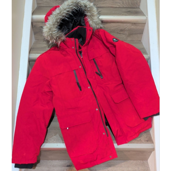 Like New Men's Sub Zero Temperature Winter Parka - Size L