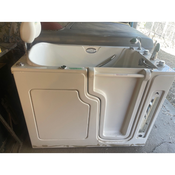 Safe Step Walk in Tub 40" High x 52" Long x 29" Wide