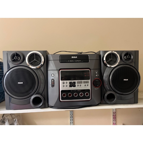 RCA Stereo System 5 Disc CD Changer With Speakers 