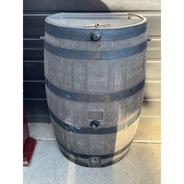 39 Gallon Rain Barrel - Pirate Edition