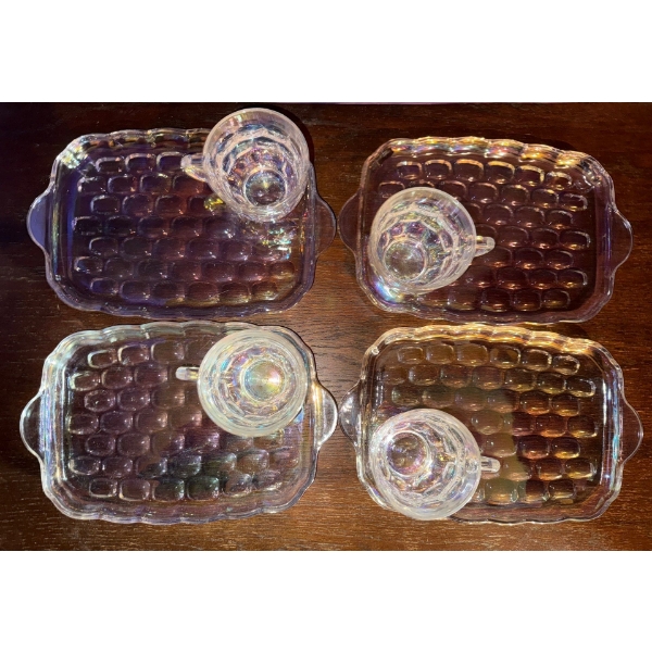 Federal Glass Company Yorktown Iridescent Bubble Thumb Snack Sets (4)