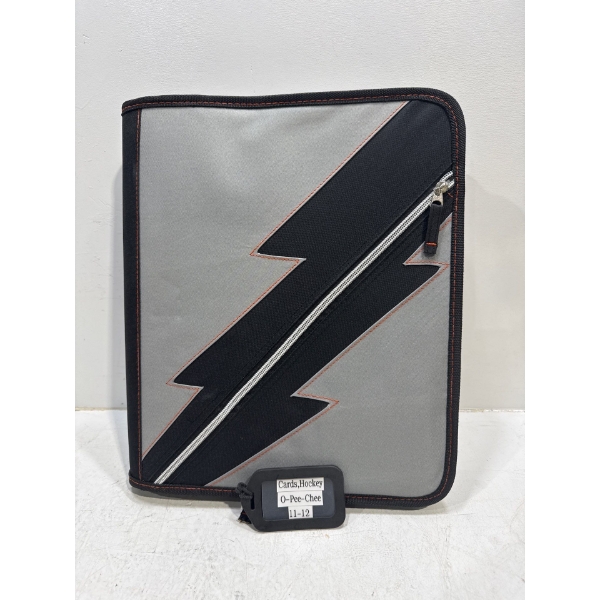 Binder of O-Pee-Chee 11-12 Hockey Cards