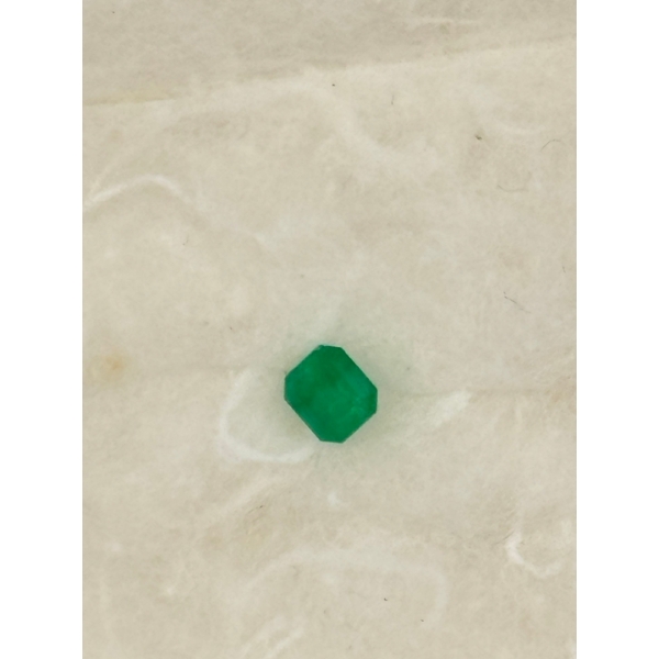 .60 carat Emerald clarity heavy genuine, Colombian emerald with certificate