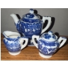 Image 2 : Mini Blue Willow Tea Set - Chinoiserie Design - Includes Gravy Boat & Croc