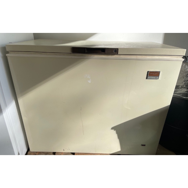 McClary 12 Chest Freezer 43W x 24D x 36T
