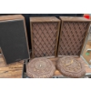 Image 1 : Wooden Speakers and Wall Clocks
