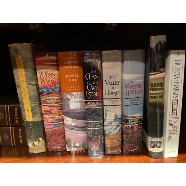 James Harriot - Collection - Clan of the cave bear.