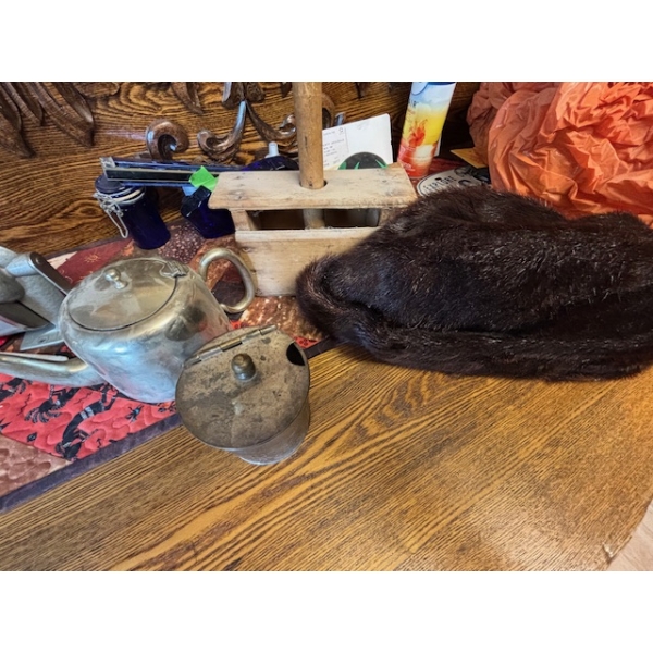  authentic beaver hat, good condition with sugar jar, tea, pot, and butter press