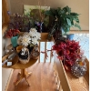 Image 1 : Large Home Decor Collection - Artificial Flowers, Vases, Wooden Table and Much More 