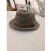 Image 4 : Five Assorted Hats Including Straw, Bucket, and Tweed Styles