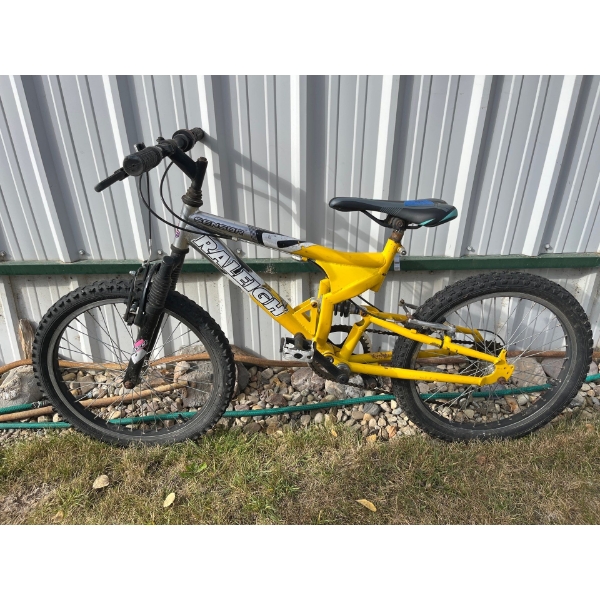 RALEIGH sensor kids small mountain bike with full suspension