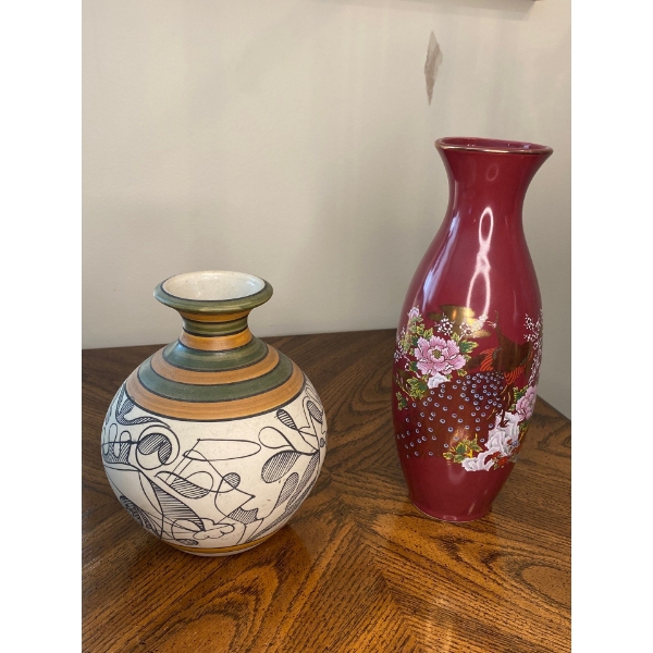 Art Pottery  Asian Red Vase 11T
