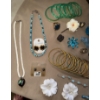 Image 3 : Vintage Beads Bangles Broaches & more