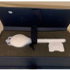 Image 2 : LLADRO  2001 Porcelain Holiday Key  - 5.5L 