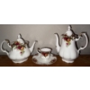 Image 1 : Vintage Royal Albert Old Country Roses Fine Bone China Collection - Tea Pots & More