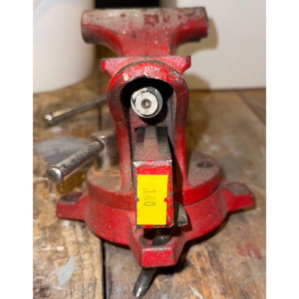 Shop Vice ( No Removal Required)