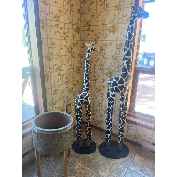 2 Wooden Decor Giraffes, Large Stands 59" Tall, Smaller Giraffe Is 48" Tall, With Ceramic Planter On