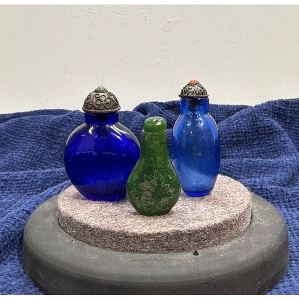 Set of 3 Blue & Green Snuff Bottles with two Spoons 2.25H, 2H, 1.75H