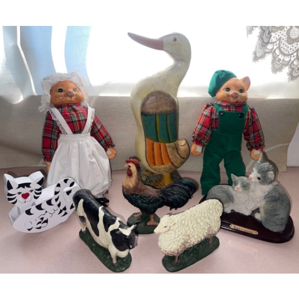 Puurrrrrfect Felines w/ Hand Carved Duck Decoy 16T