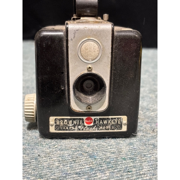 Kodak Brownie Hawkeye Flash Model Camera