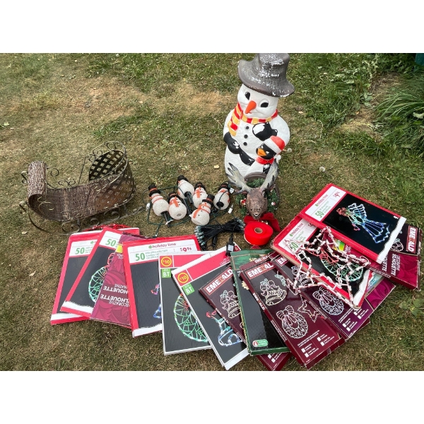  large collection of Christmas, decorations and number of lit up Christmas outside lights