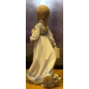 Image 4 : LLADRO Porcelain 'Flores A La Maestra' 8T