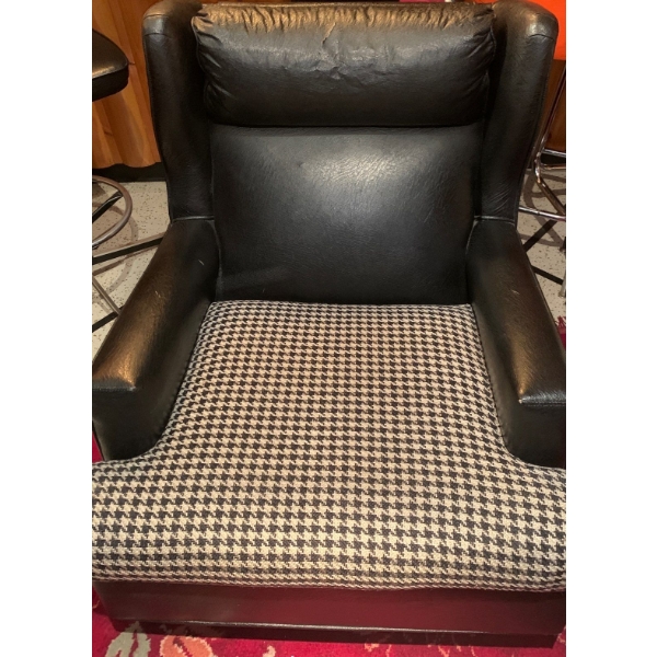 Genuine Leather w/ Printed Upholstery Accent Chair 30x33x35 (duplicate)