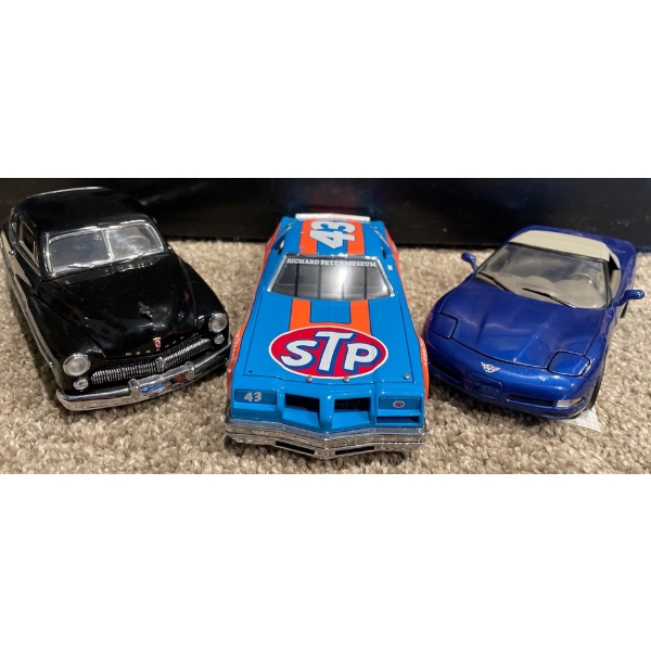 1949 Mercury Model, 2004 Corvette 1:24, Richard Petty Race Car 1:24 