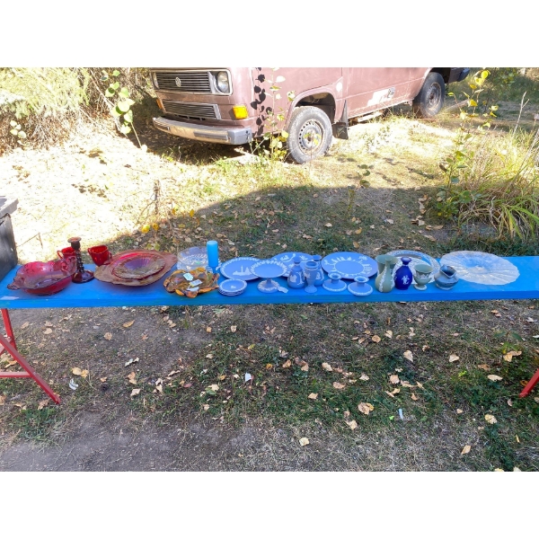 Wedgewood Ceramic Plate Set