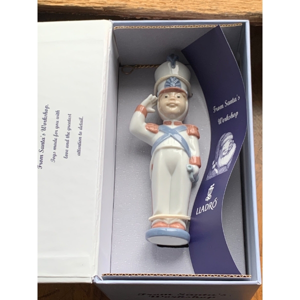 LLADRO Porcelain Santas Workshop 'Toy Soilder' Figure - 5L