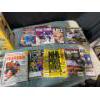 Image 6 : Bobby Orr Figurine & Hockey Magazines 