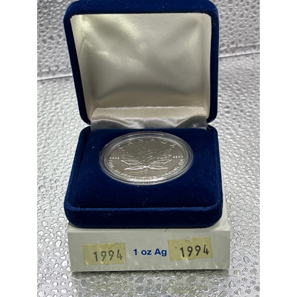 1994 Canadian Maple Leaf Silver Dollar 1 troy oz 99.99% Silver		