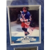 Image 7 : Framed Autographed Wayne Gretzky #99 Rangers Jersey Display
