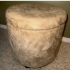 Image 2 : Decorative Home Furnishings - Pedestal Round End Table & Storage Foot Stool 37T