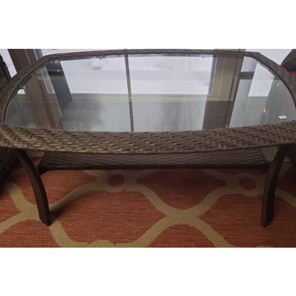 La-z-boy Wicker Look Brown Coffee Table 41 L, 26 W, 19 T and Outdoor Rug 114 L, 88 W 