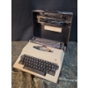 Image 1 : Gabriele 2000 Electric Typewriter w/ Case 