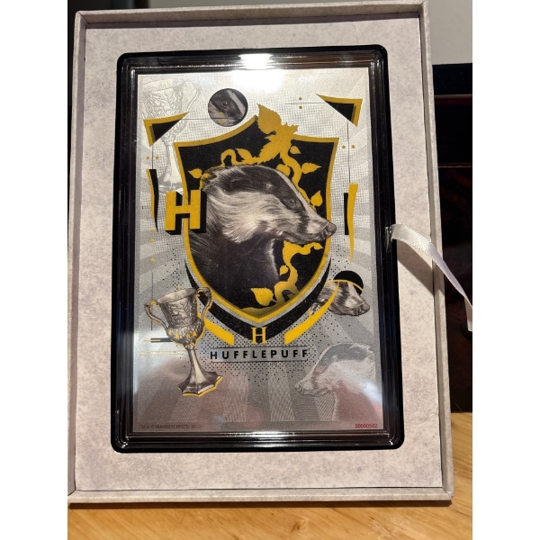 HUFFLEPUFF – HOGWARTS HOUSE BANNERS – HARRY POTTER – 2020 5 GRAM PURE SILVER COIN NOTE 