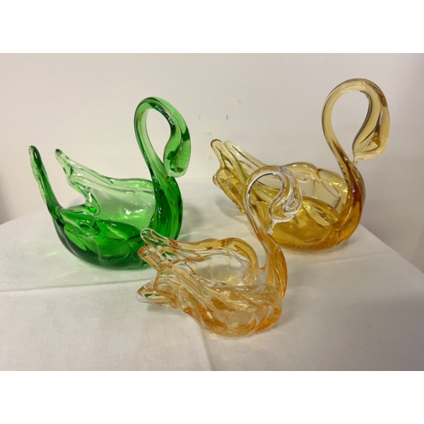3 vintage art glass swan, identified as a hand-blown piece likely crafted by Chalet Glass in Canada 