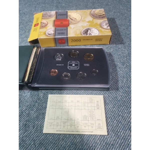 2000 Specimen Set of Coins (2)