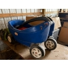 Image 2 : Little tykes blue wagon 