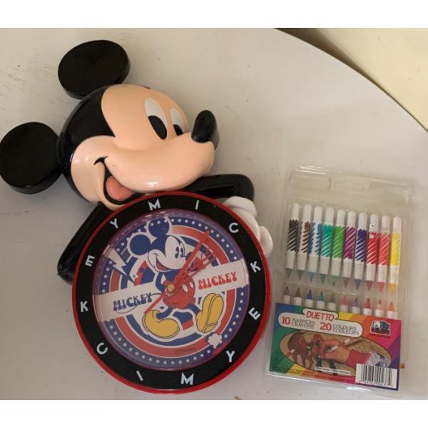 Mickey Mouse Wall Clock w/ Pack of Felts