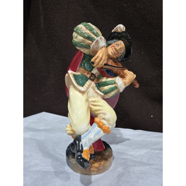 Royal Doulton 'The Fiddler' Figurine, H.N 2171
