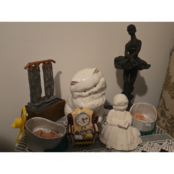 Decor Collection Cat Ballerina Babies - Creepy Babies 