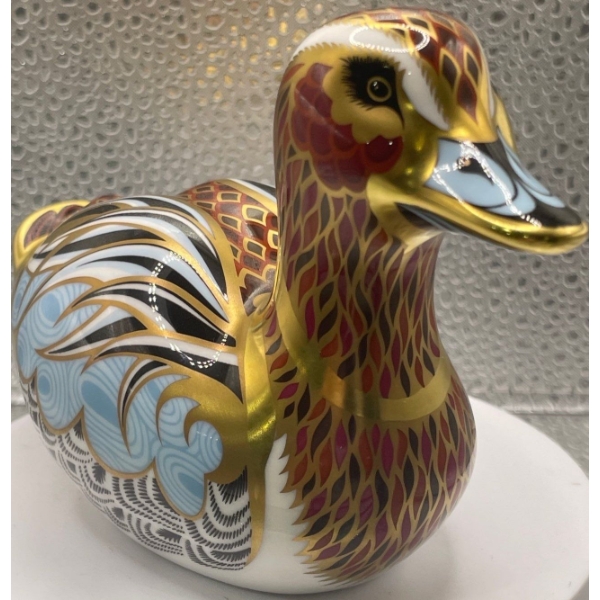 Gorgeous English Royal Crown Derby Bone China Collectors Guild Duck  - 6In Tall