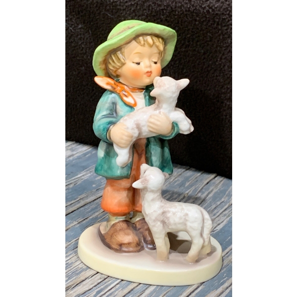 Goebel Hummel Shepard's Bay  - 6T