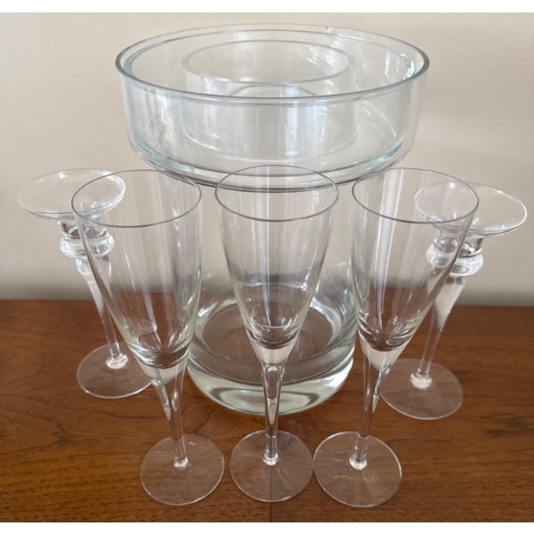 Glassware Vase and Candle Holders with Champagne Flutes