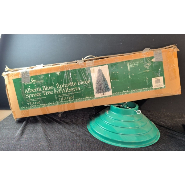 7 Foot Christmas Tree with Tree Stand