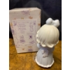 Image 2 : Precious Moments Figurine & Cookie Cutter 5T